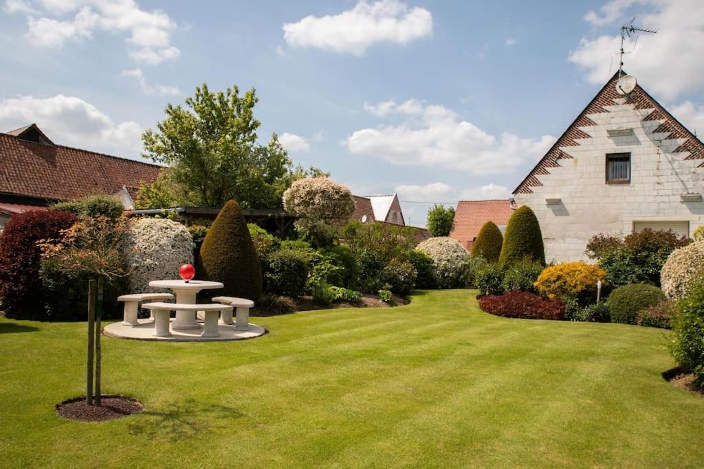 Domaine Des Demoiselles - Gite Et Spa Hauteville  Екстер'єр фото